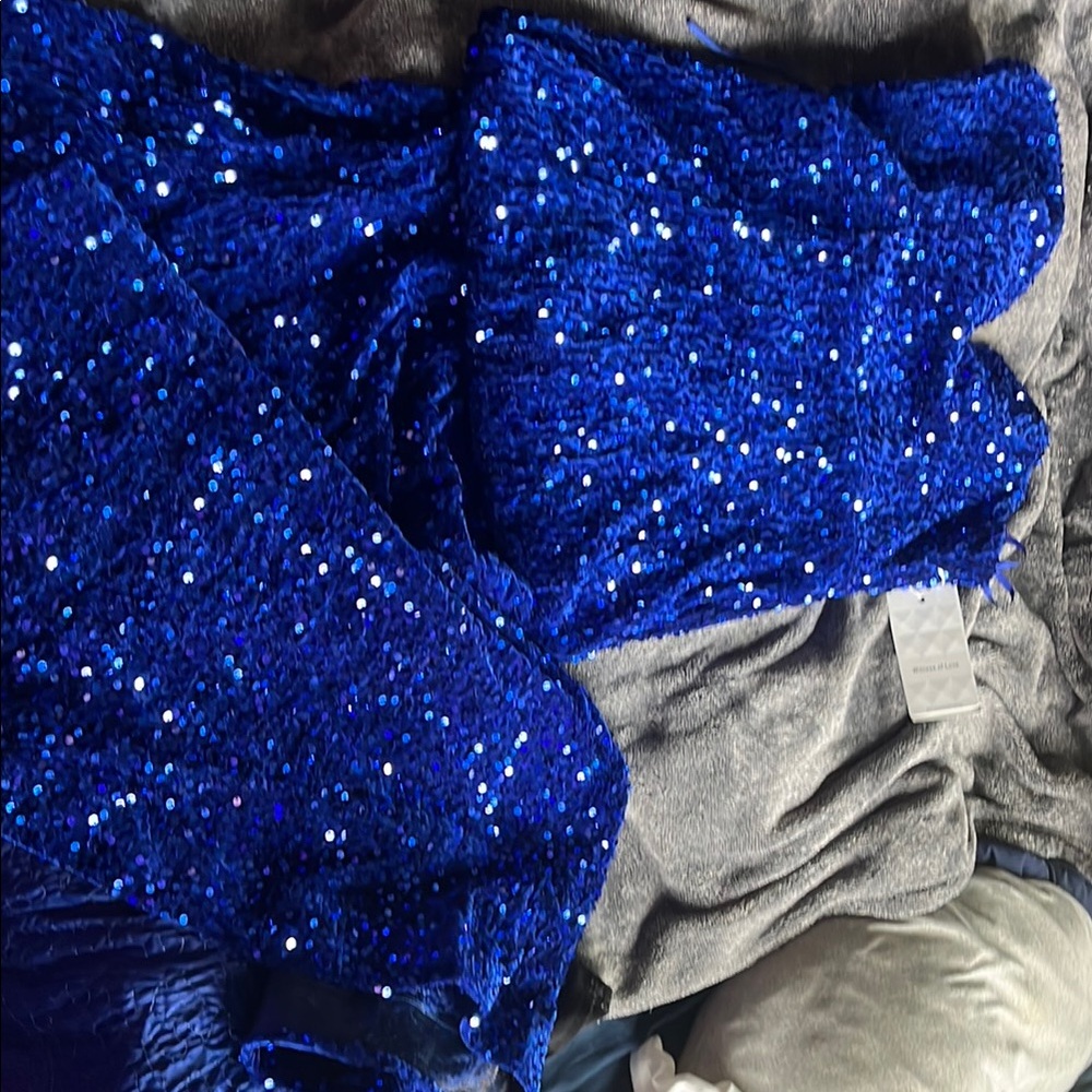 Elegant Blue Sequin Prom Dress